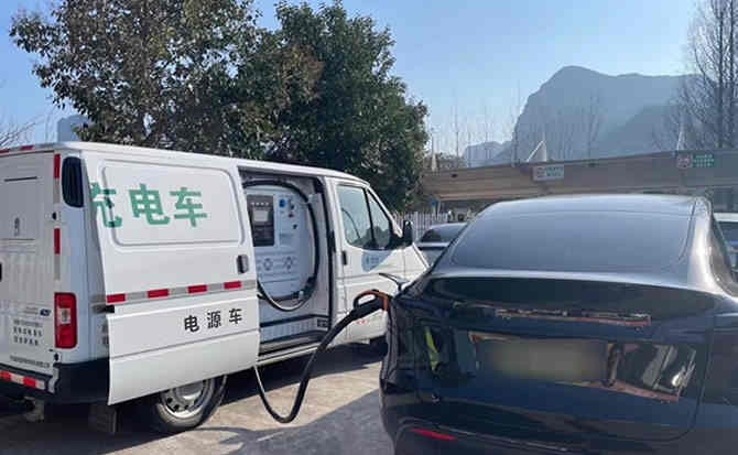荥经汽车搭电